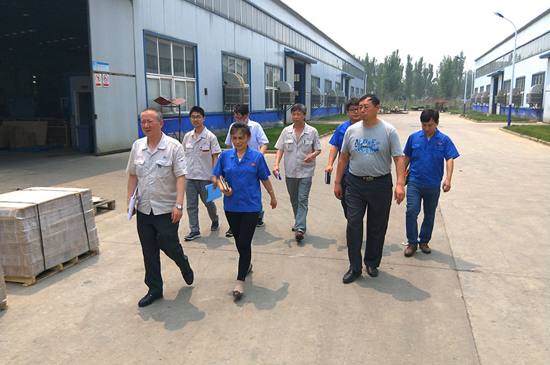 一汽领导莅临我厂参观指导